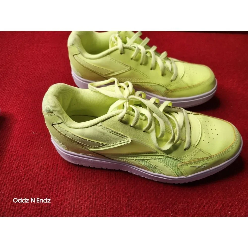 Reebok Womens Neon Yellow Athletic Sneakers Size‎ 8